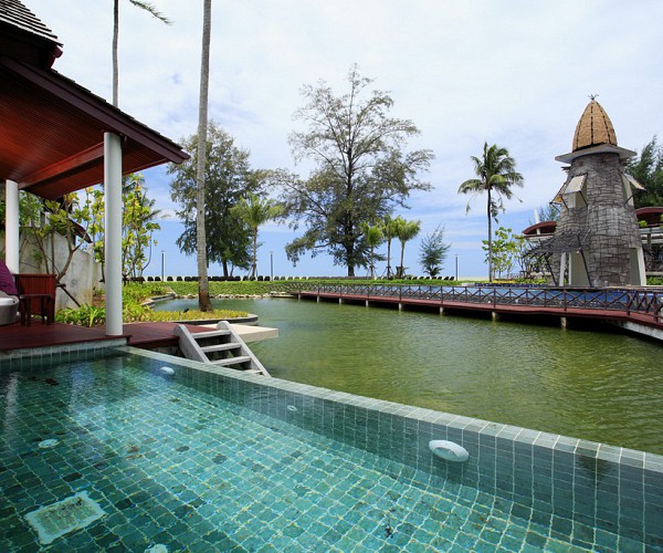 Water Pool Villa